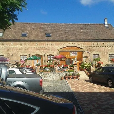 Pensjonat Oreg Pajta Vendeghaz Orfű